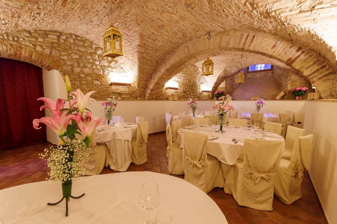 Antica Dimora Alla Rocca Trevi Luaran gambar