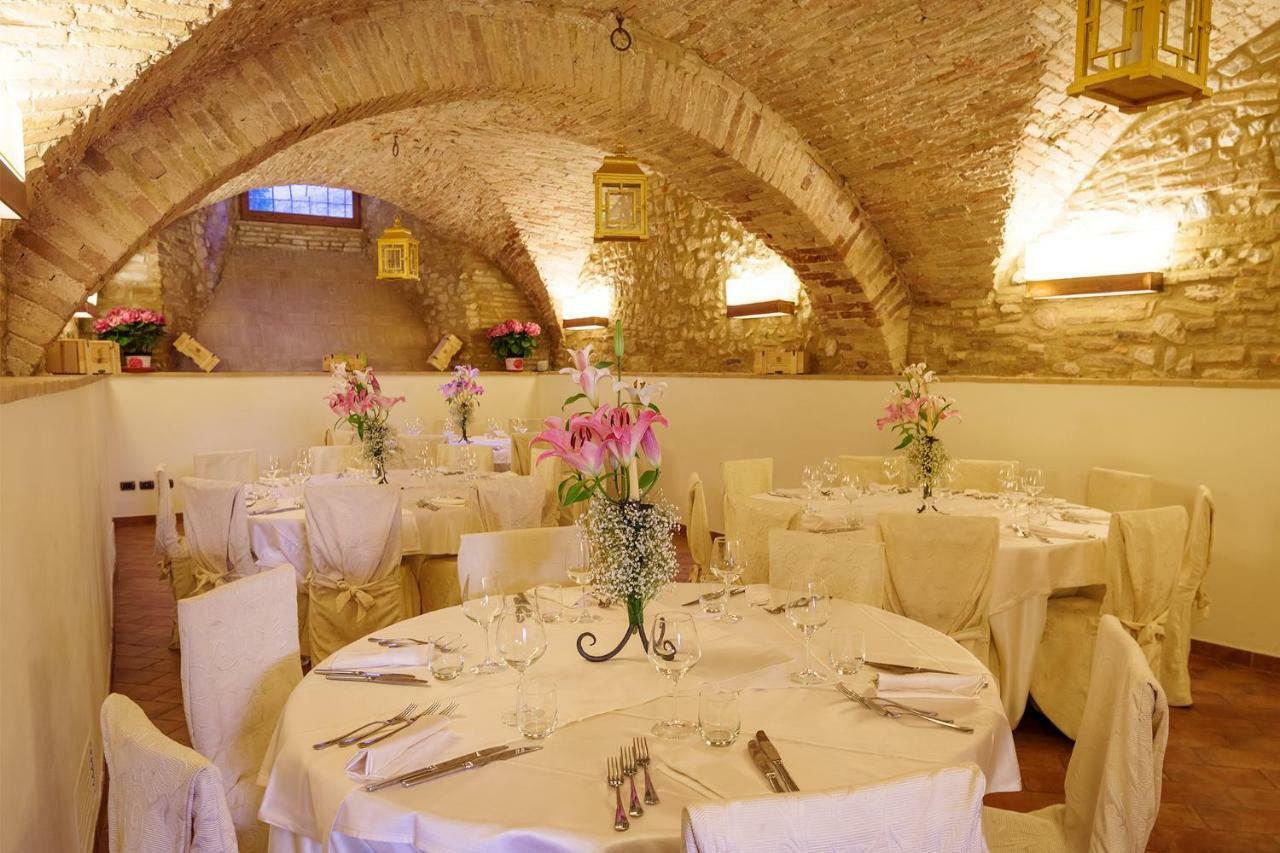 Antica Dimora Alla Rocca Trevi Luaran gambar